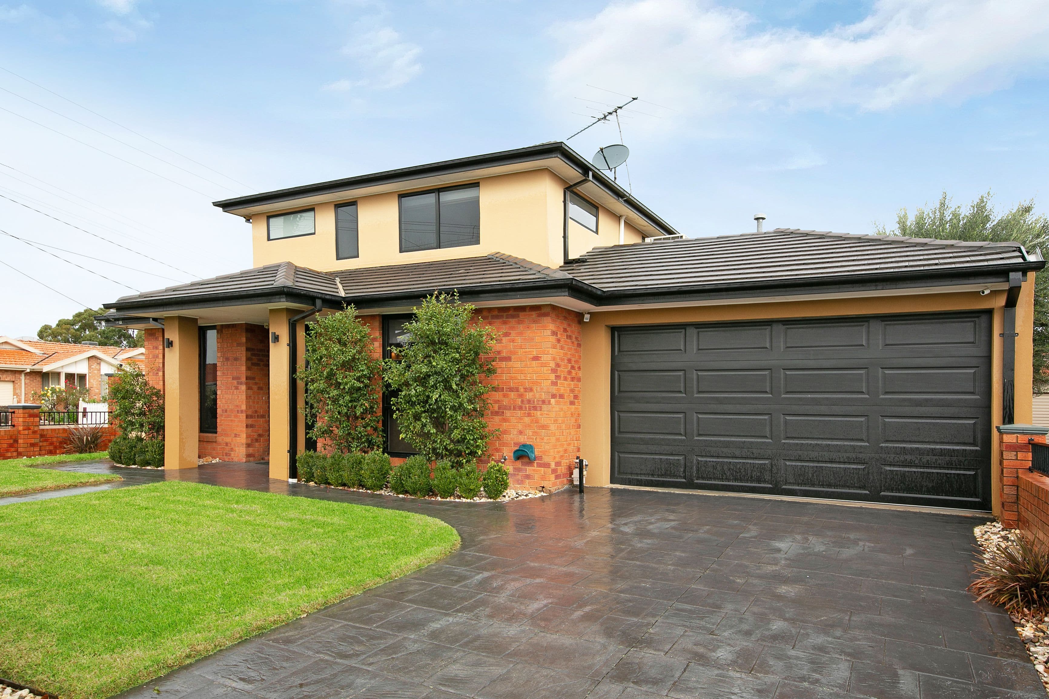 19 Dumbarton Street, Reservoir VIC 3073, Reservoir - Thumbnail 2