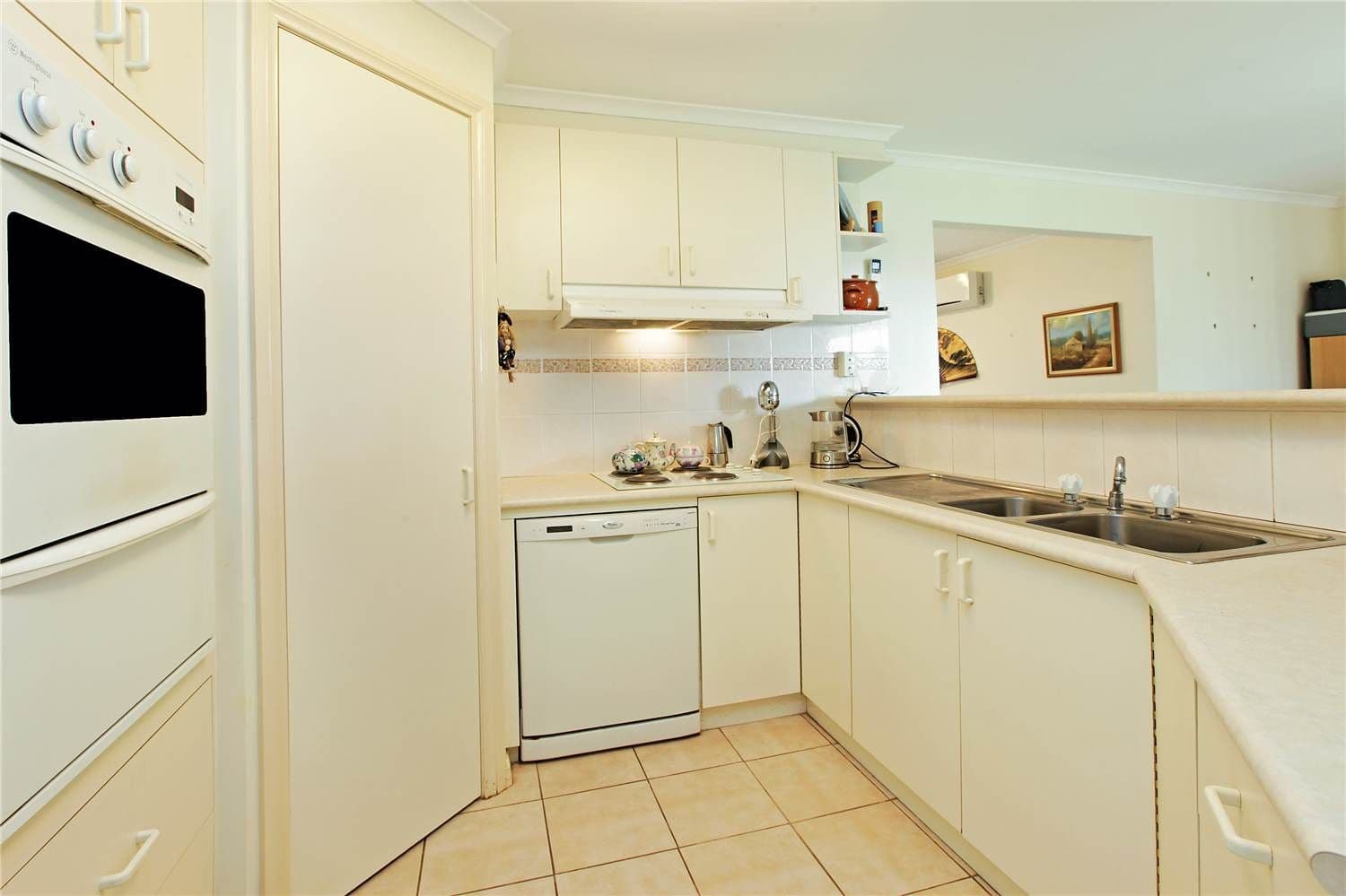 30 Sparrow Court, LARA VIC 3212, Lara - Thumbnail 3