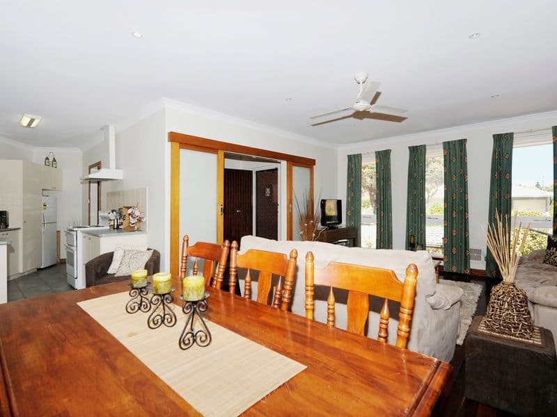 32 Edgewater Road, SAFETY BAY WA 6169, Safety Bay - Thumbnail 6