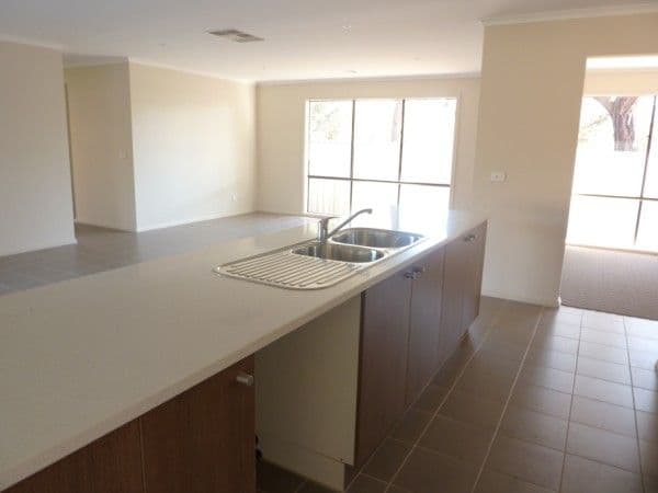 12 Black Wallaby Drive, LANGWARRIN VIC 3910, Langwarrin - Thumbnail 6