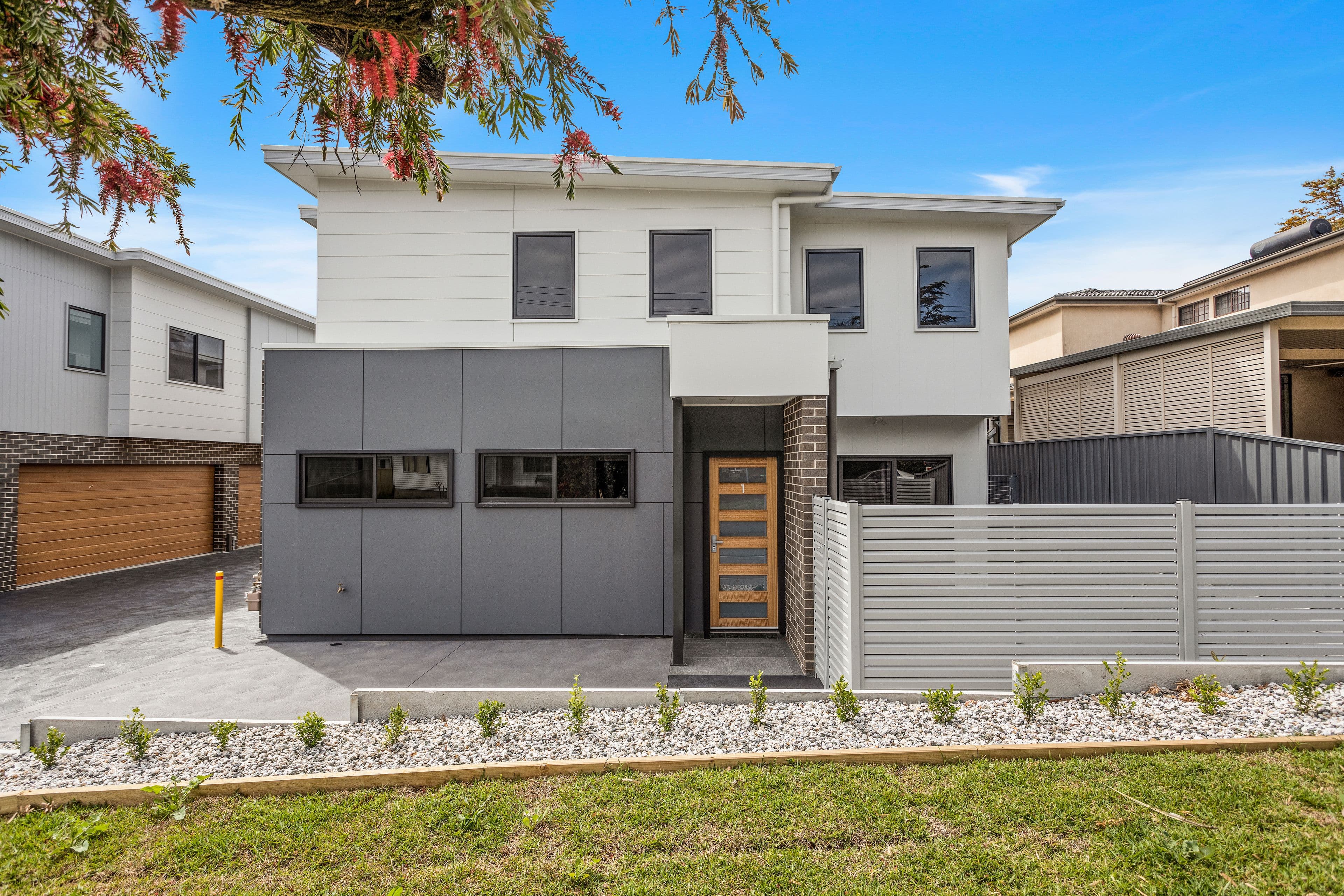 10 Hopetoun Street, Oak Flats NSW 2529, Oak Flats - Image 1