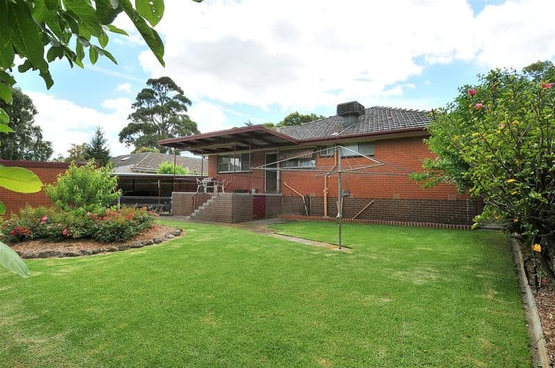 35 Panorama Avenue, LOWER PLENTY VIC 3093, Lower Plenty - Thumbnail 2