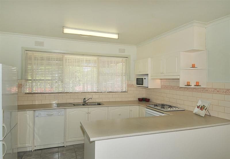 35 Panorama Avenue, LOWER PLENTY VIC 3093, Lower Plenty - Thumbnail 3