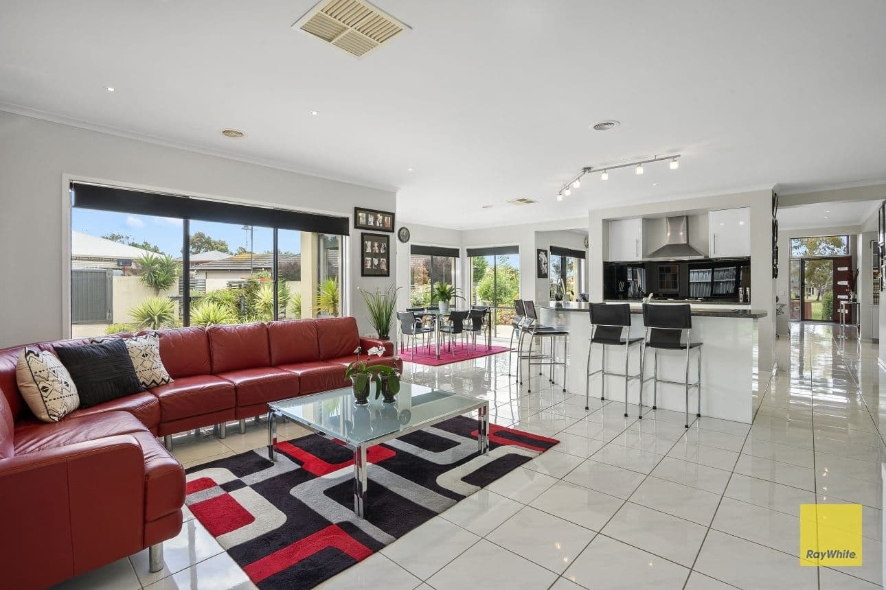 1 Olea Court, Hamlyn Heights VIC 3215, Hamlyn Heights - Thumbnail 2