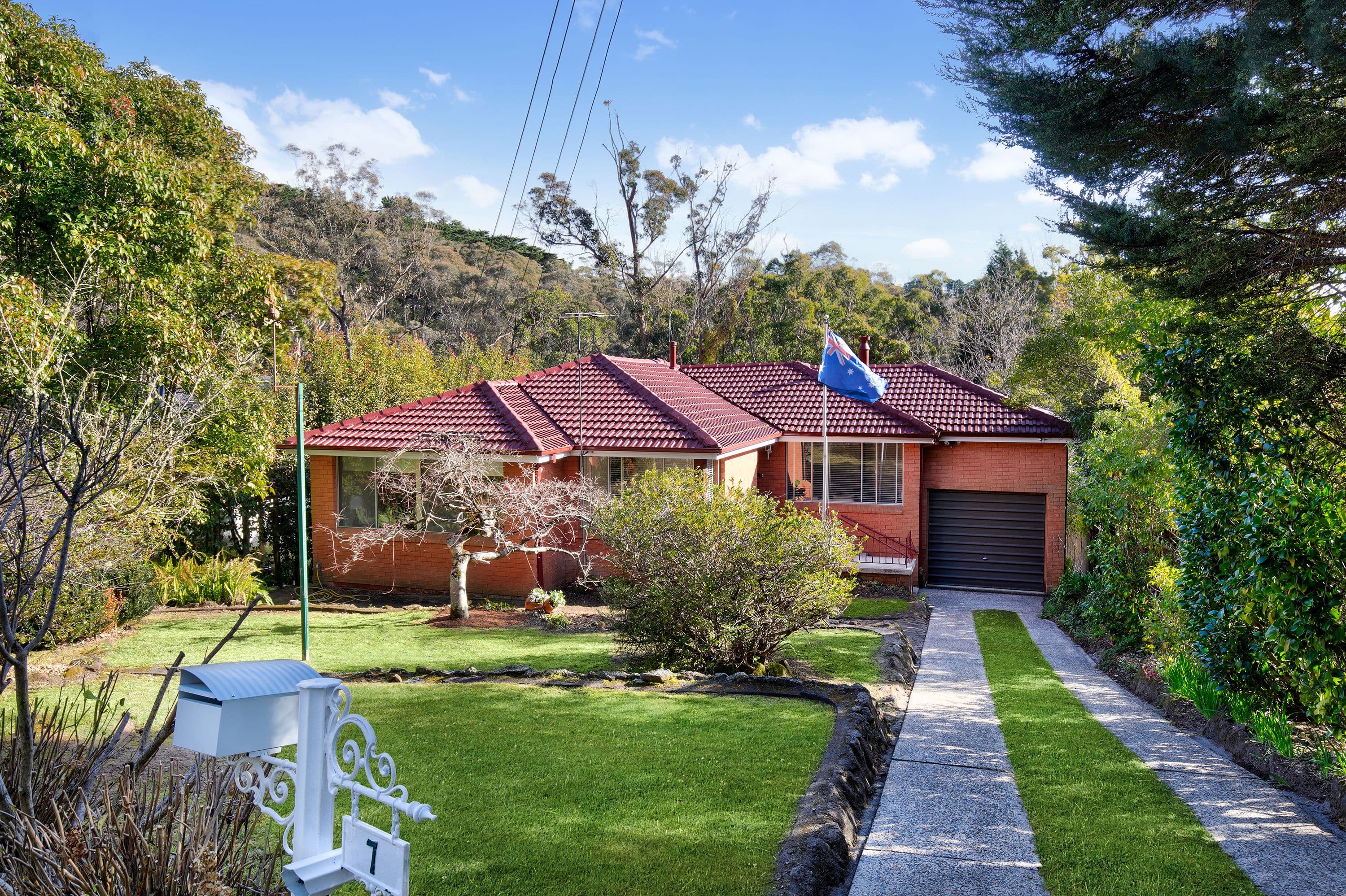 7 Hillcrest Road, Wentworth Falls NSW 2782, Wentworth Falls - Image 1