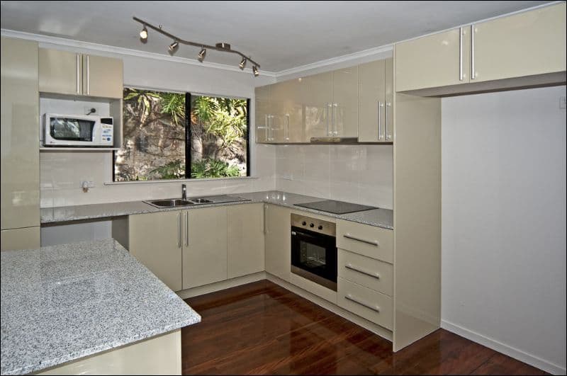 8 Shenton Street, COALFALLS QLD 4305, Coalfalls - Thumbnail 2