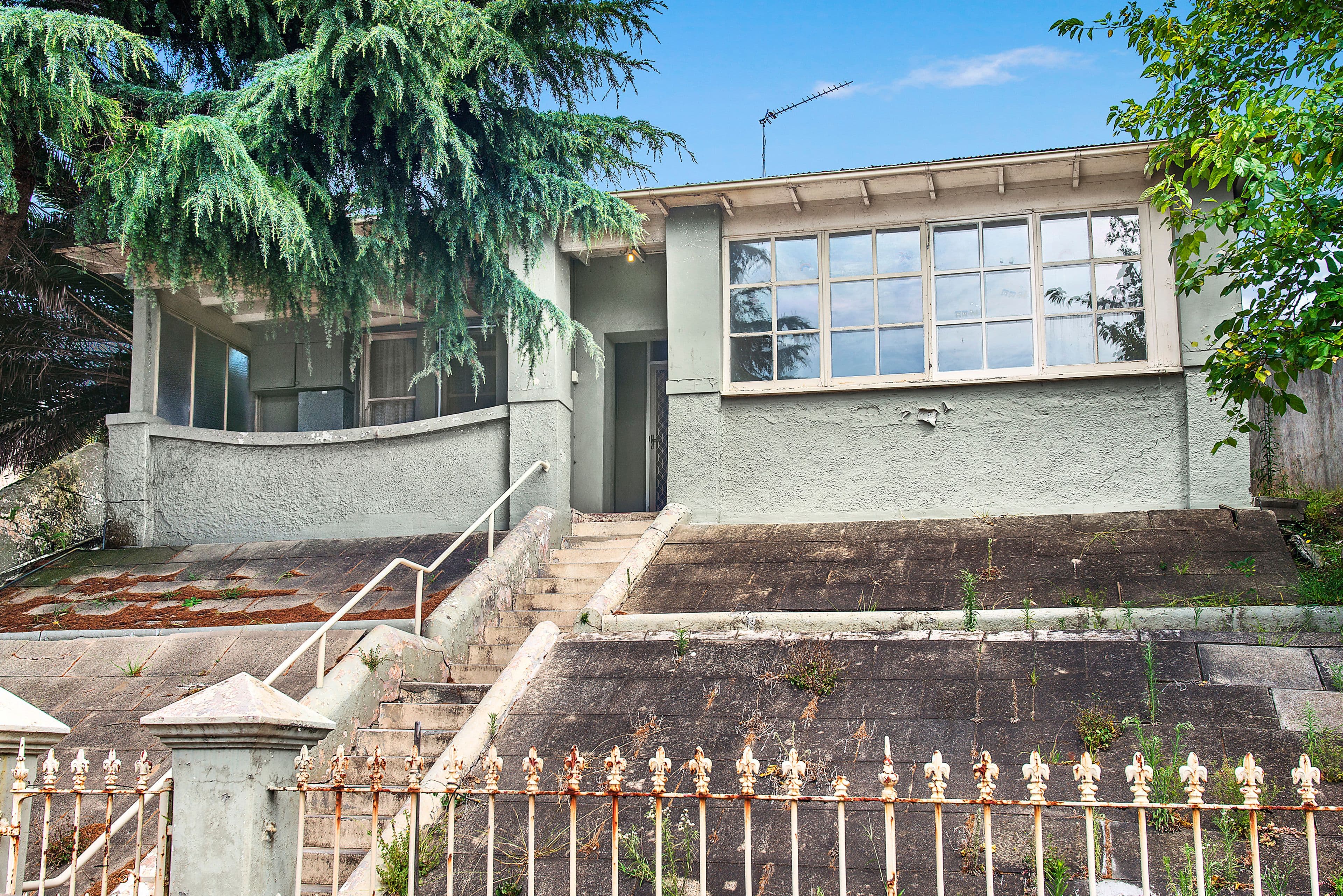 81 Anglesea Street, Bondi - Image 1