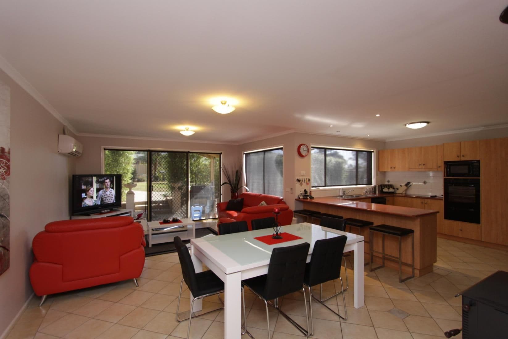 111 Progress Road, Eltham North, Eltham North - Thumbnail 2