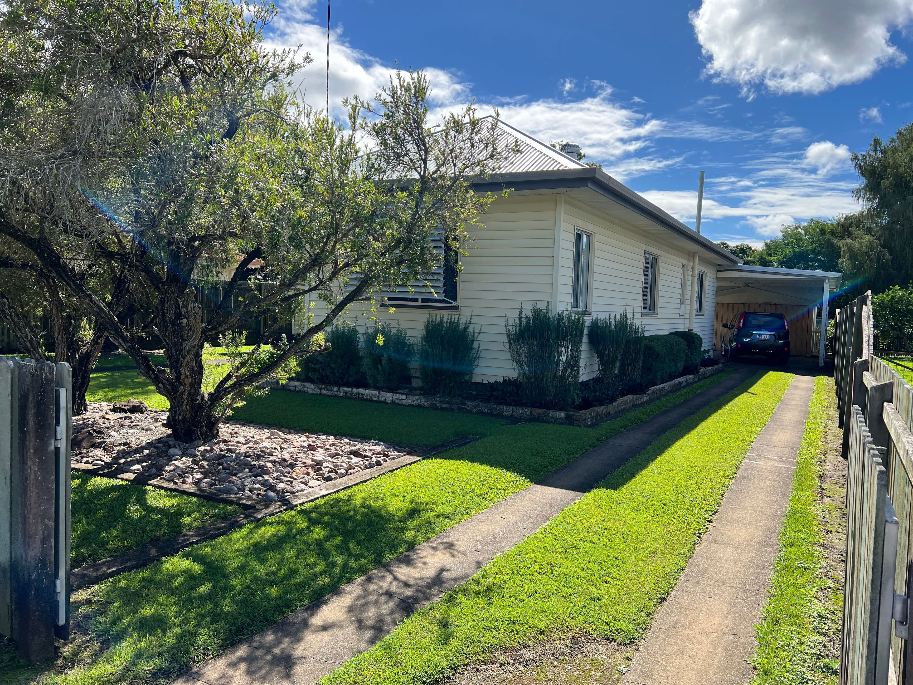 86 Dundas Street, Granville QLD 4650, Granville - Thumbnail 2