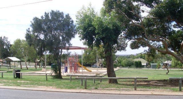 4 Compton Street, RANGEWAY WA 6530, Rangeway - Thumbnail 2
