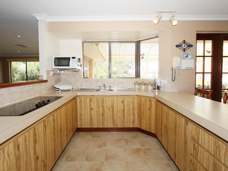 2 Skipper Place, BALLAJURA WA 6066, Ballajura - Thumbnail 6
