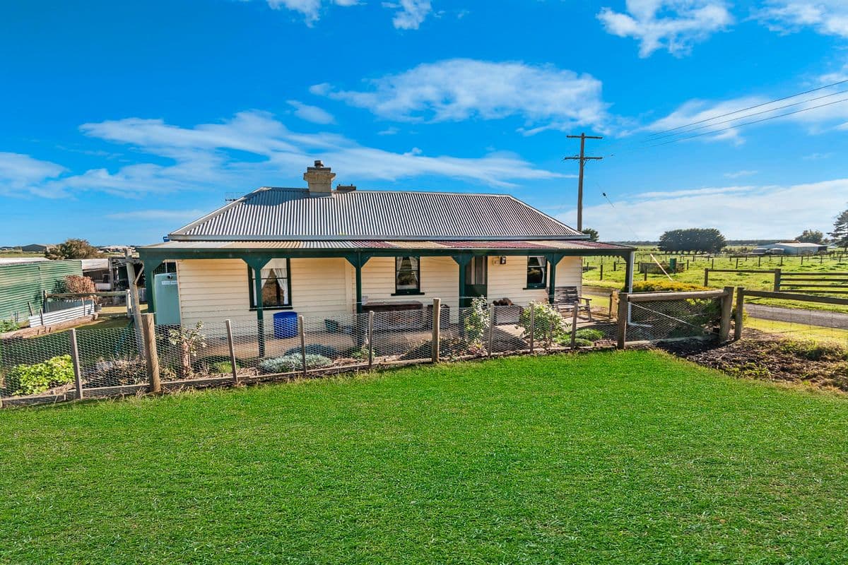 33 Stauntons Lane, Koroit VIC 3282, Koroit - Thumbnail 2