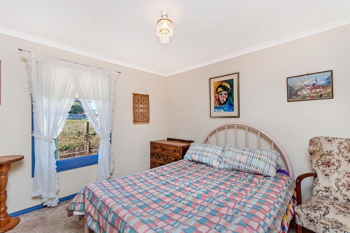 33 Stauntons Lane, Koroit VIC 3282, Koroit - Thumbnail 5