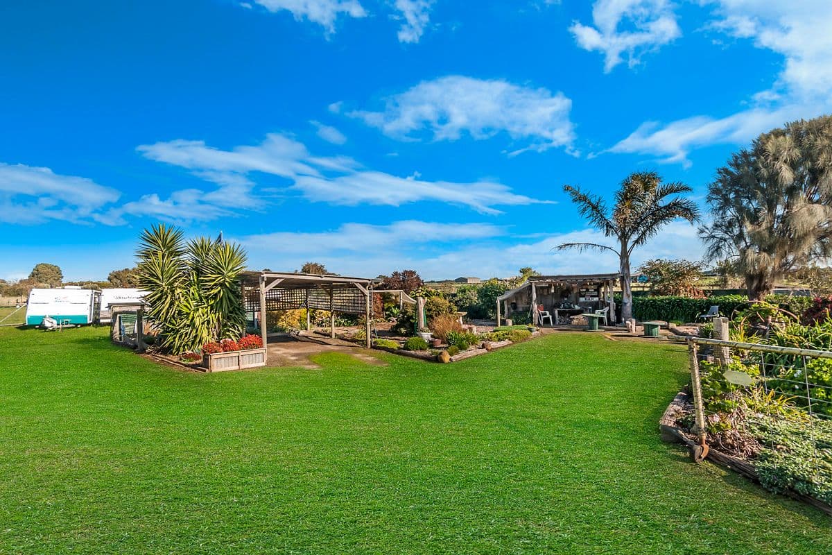 33 Stauntons Lane, Koroit VIC 3282, Koroit - Thumbnail 7