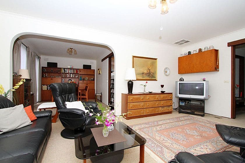 16 Flemington Drive, MILL PARK VIC 3082, Mill Park - Thumbnail 5