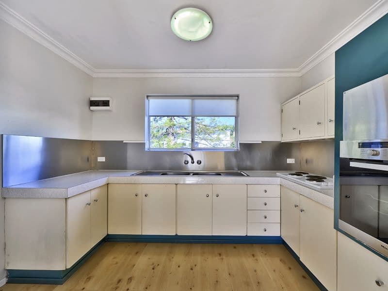 27 Thorpe Street, BALMORAL QLD 4171, Balmoral - Image 1