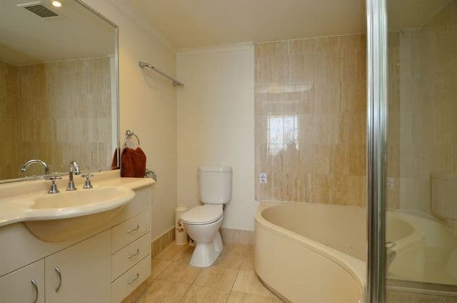 24B Second Avenue, BURLEIGH HEADS QLD 4220, Burleigh Heads - Thumbnail 8