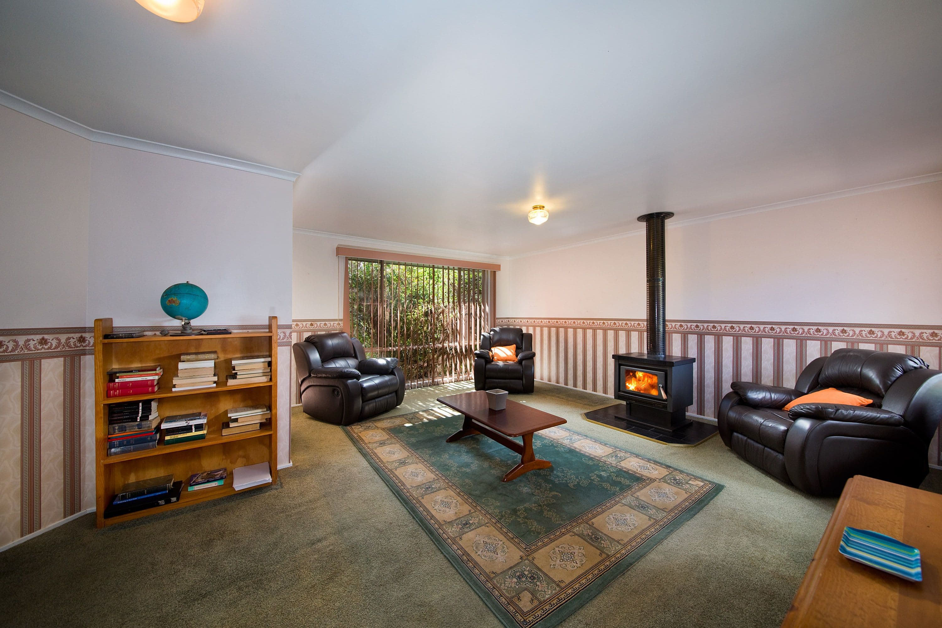 35 St Andrews Avenue, Blackheath - Thumbnail 2