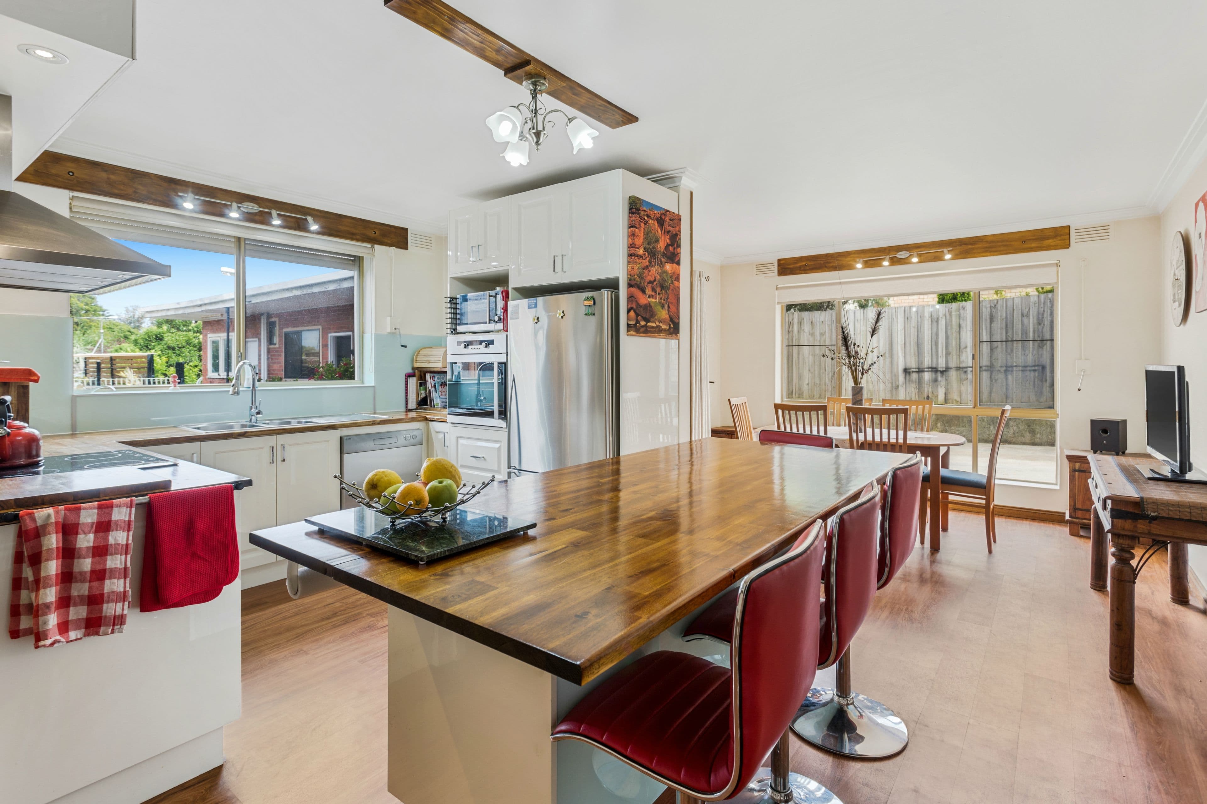 16 Larbert Road, Noble Park VIC 3174, Noble Park - Thumbnail 3