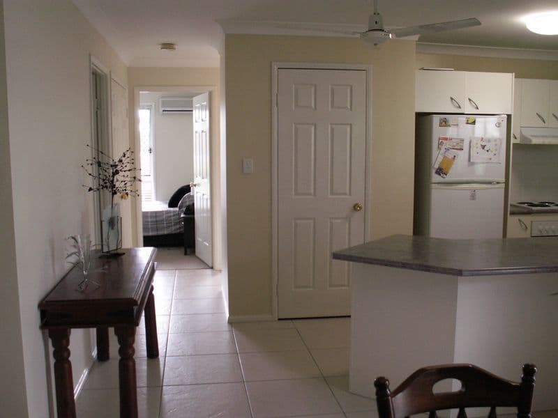 7 Latana Court, REGENTS PARK QLD 4118, Regents Park - Thumbnail 5
