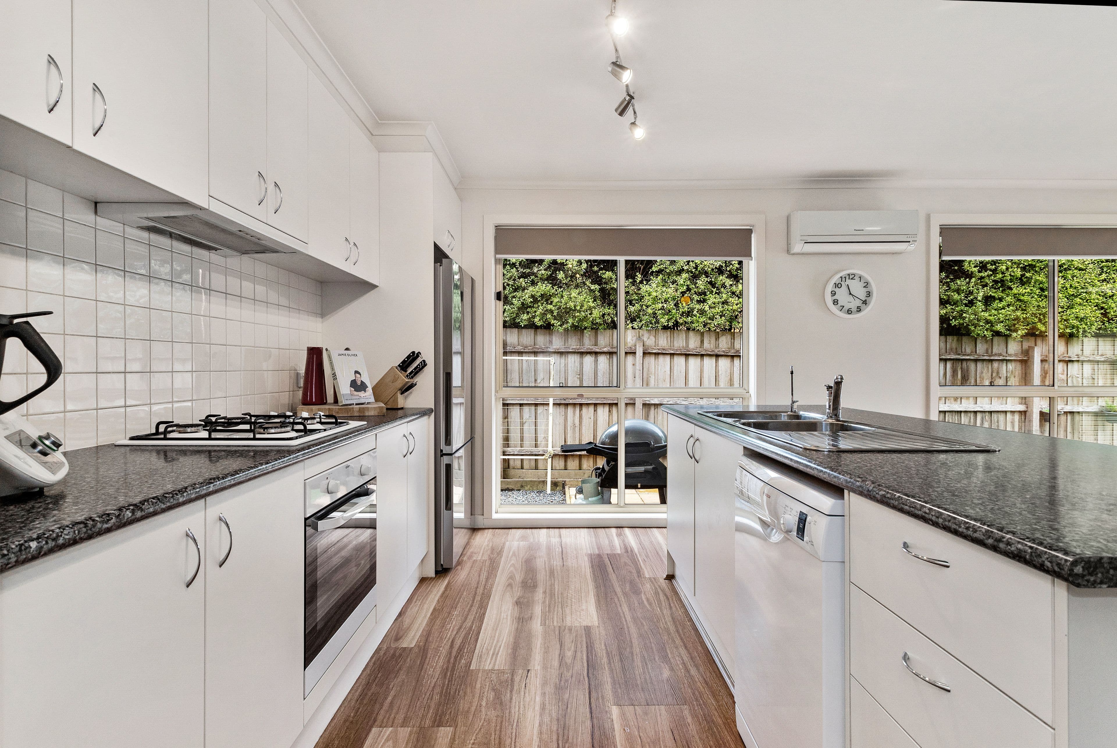62 Colchester Road, Kilsyth VIC 3137, Kilsyth - Thumbnail 2