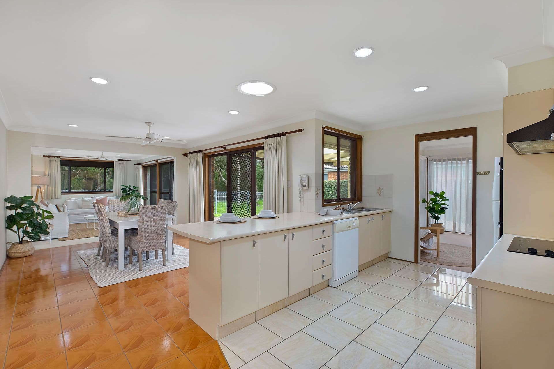 10 Viscount Close, Shelly Beach NSW 2261, Shelly Beach - Thumbnail 2