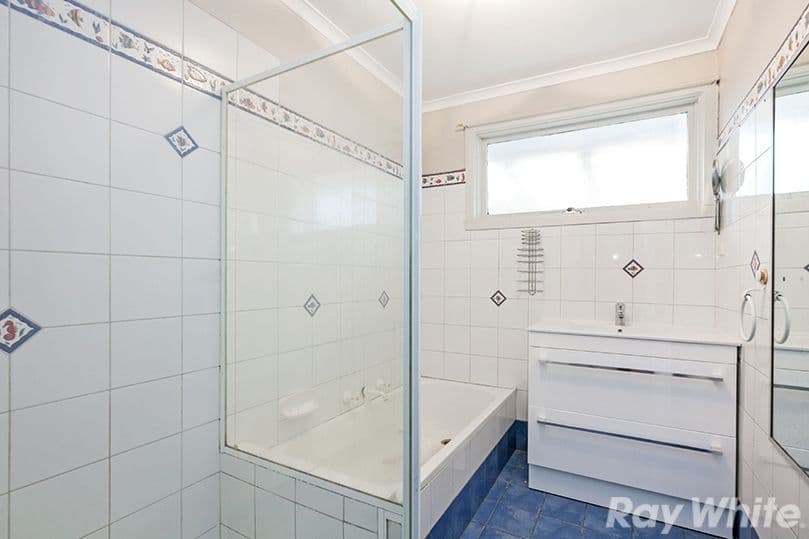 4 Casey Drive, Lalor VIC 3075, Lalor - Thumbnail 5