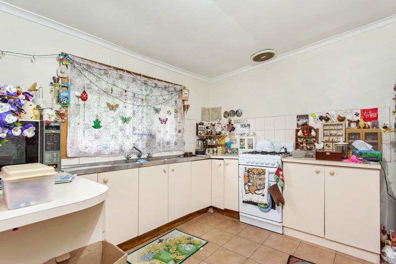 12 Greig Street, Seddon - Thumbnail 6