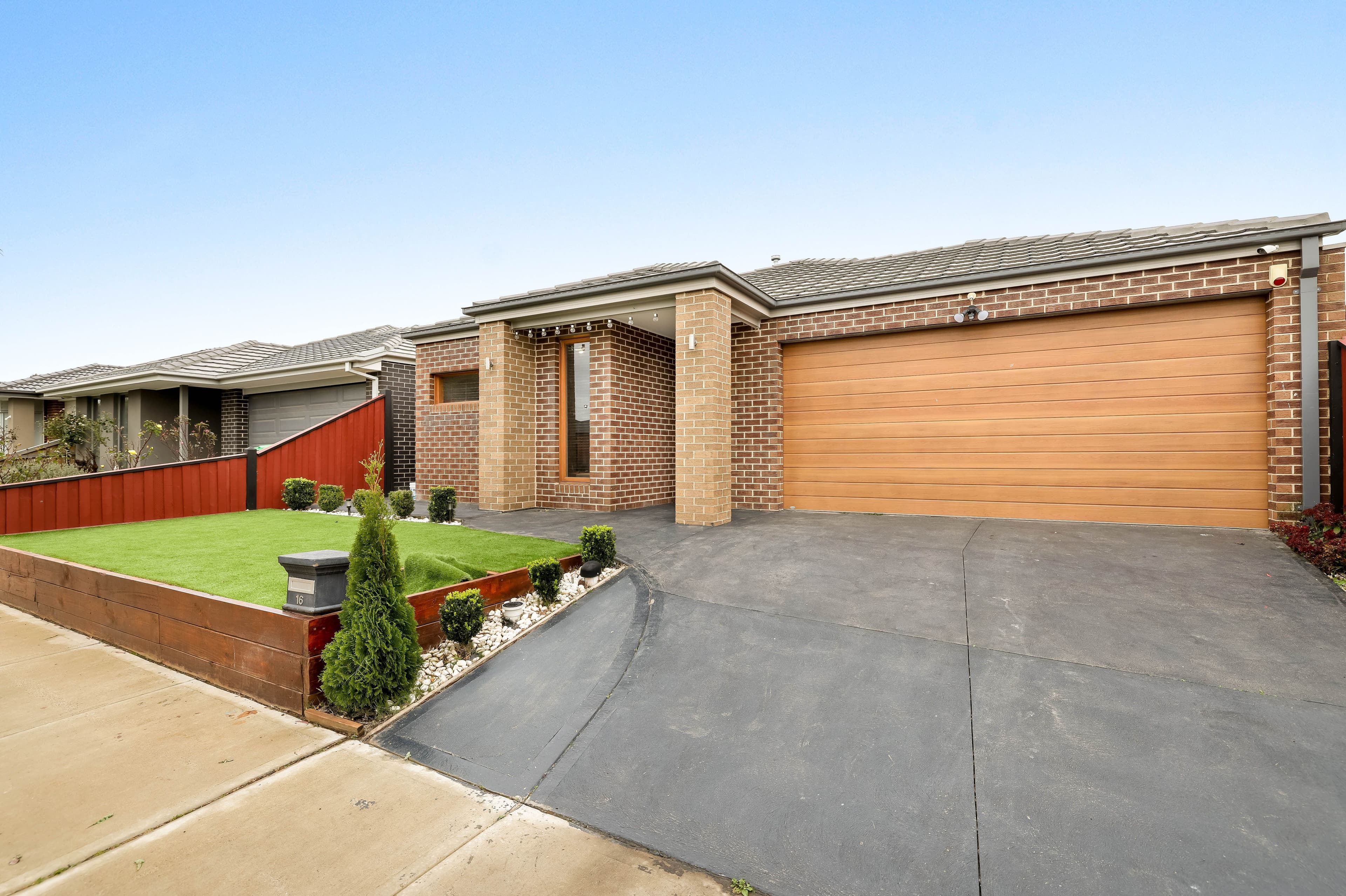 16 Selwood Road, Mickleham VIC 3064, Mickleham - Thumbnail 2