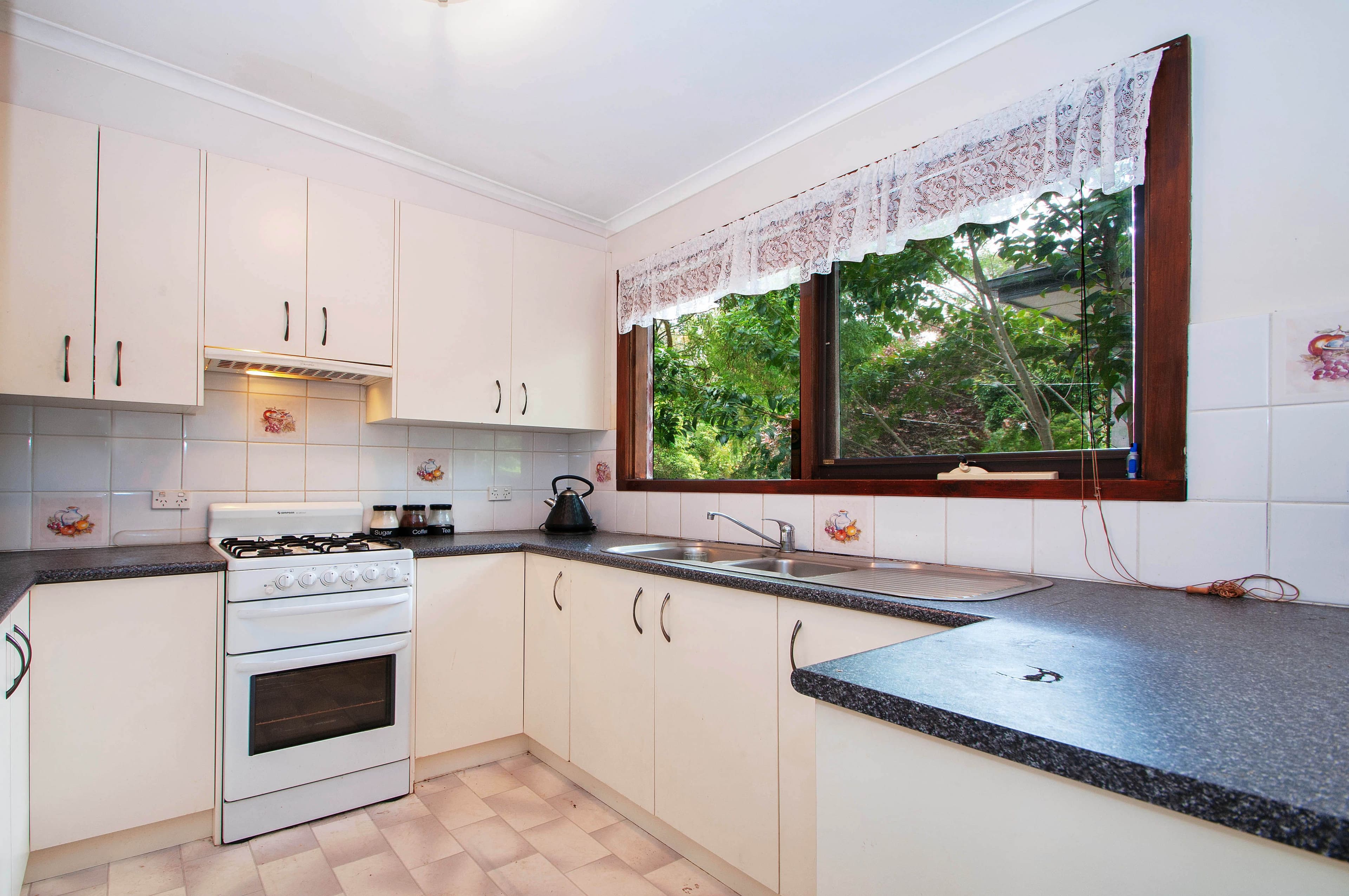 35 Mitchell Road, Lilydale VIC 3140, Lilydale - Thumbnail 2