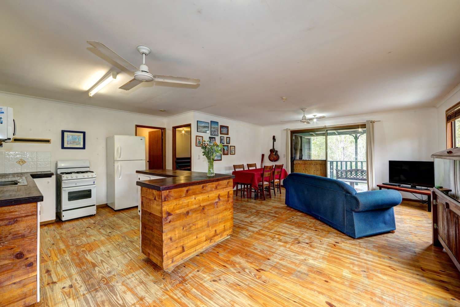 159 Hills Road, SOUTH BINGERA QLD 4670, South Bingera - Thumbnail 5