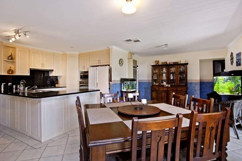17 Redford Court, PARALOWIE SA 5108, Paralowie - Thumbnail 5