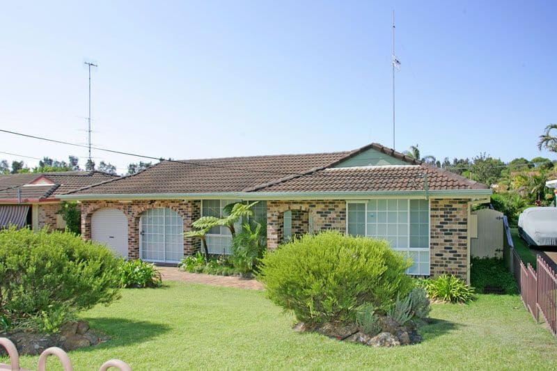 25 Gwydir Street, BATEAU BAY NSW 2261, Bateau Bay - Image 1