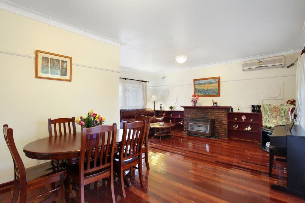 11A Crewe Road, HUGHESDALE VIC 3166, Hughesdale - Thumbnail 2