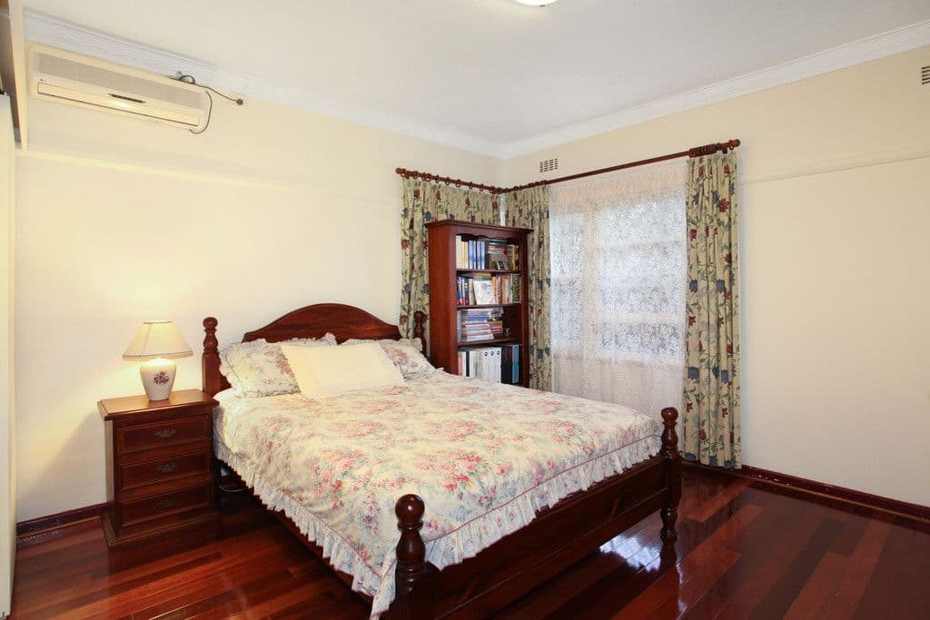 11A Crewe Road, HUGHESDALE VIC 3166, Hughesdale - Thumbnail 4