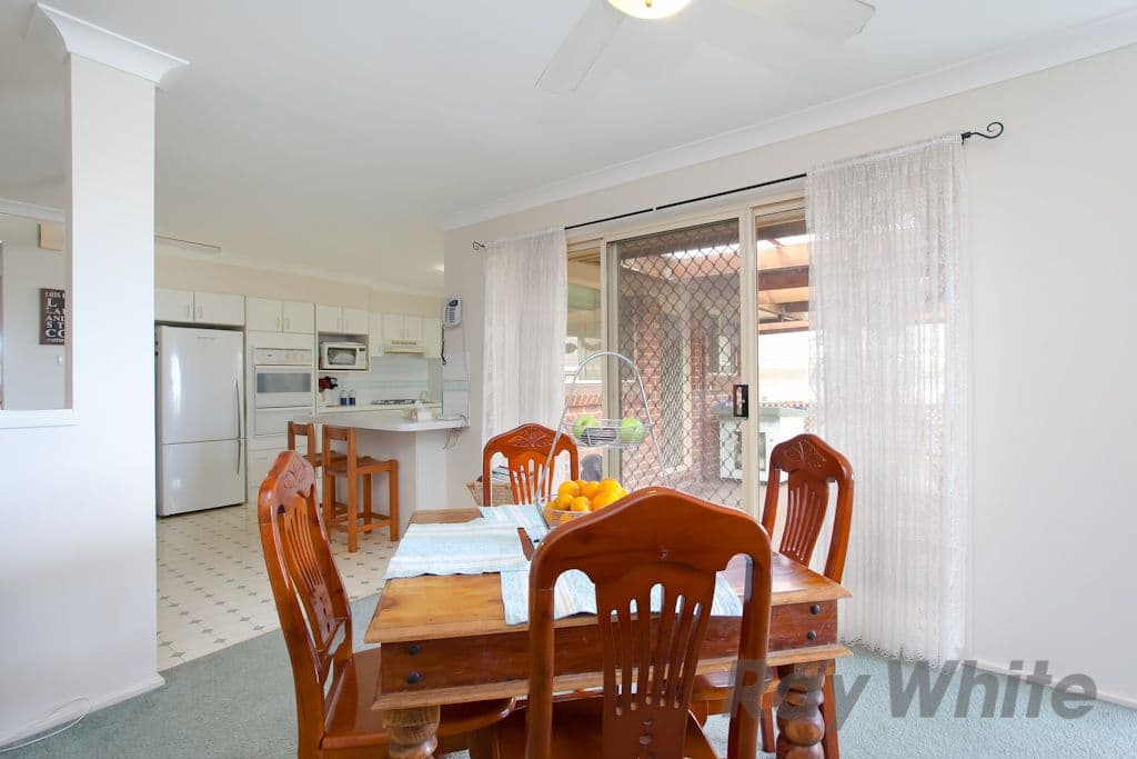 15 Decora Crescent, WARABROOK NSW 2304, Warabrook - Thumbnail 3