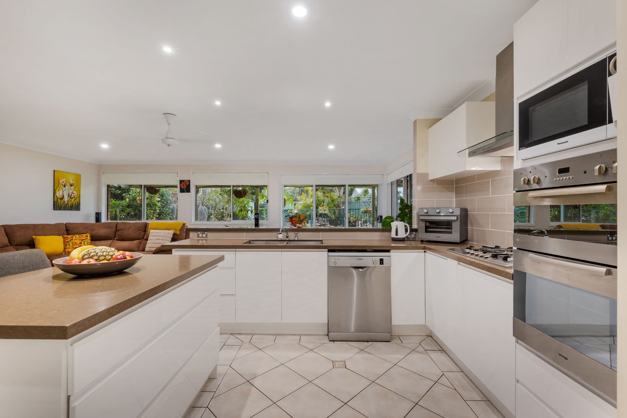 17 Chasselas Avenue, Eschol Park NSW 2558, Eschol Park - Thumbnail 6