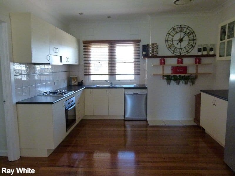 28 Grenfell Street, Forbes NSW 2871, Forbes - Thumbnail 2