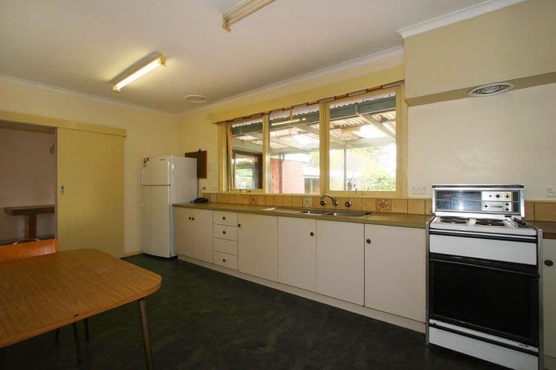 5  Eulinga Avenue, ASPENDALE VIC 3195, Aspendale - Thumbnail 5