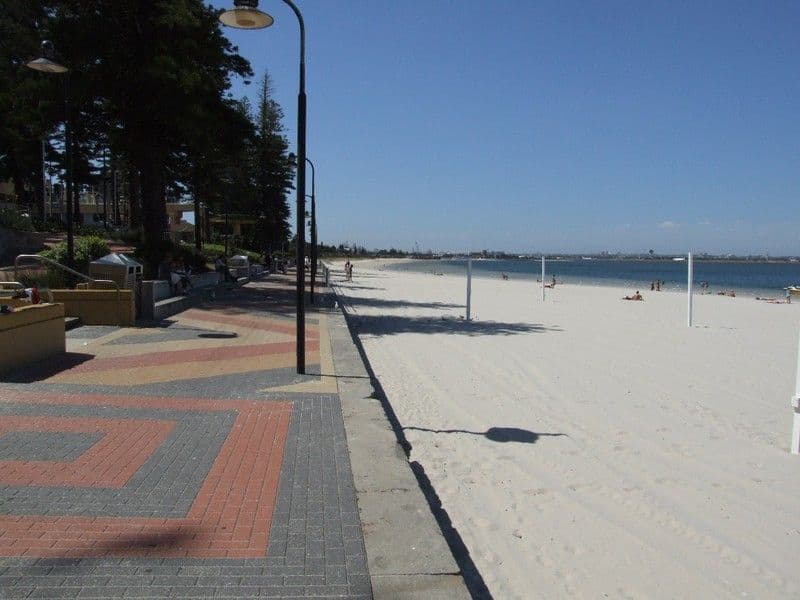 19-21 Queens Road, BRIGHTON-LE-SANDS NSW 2216, Brighton-Le-Sands - Thumbnail 4