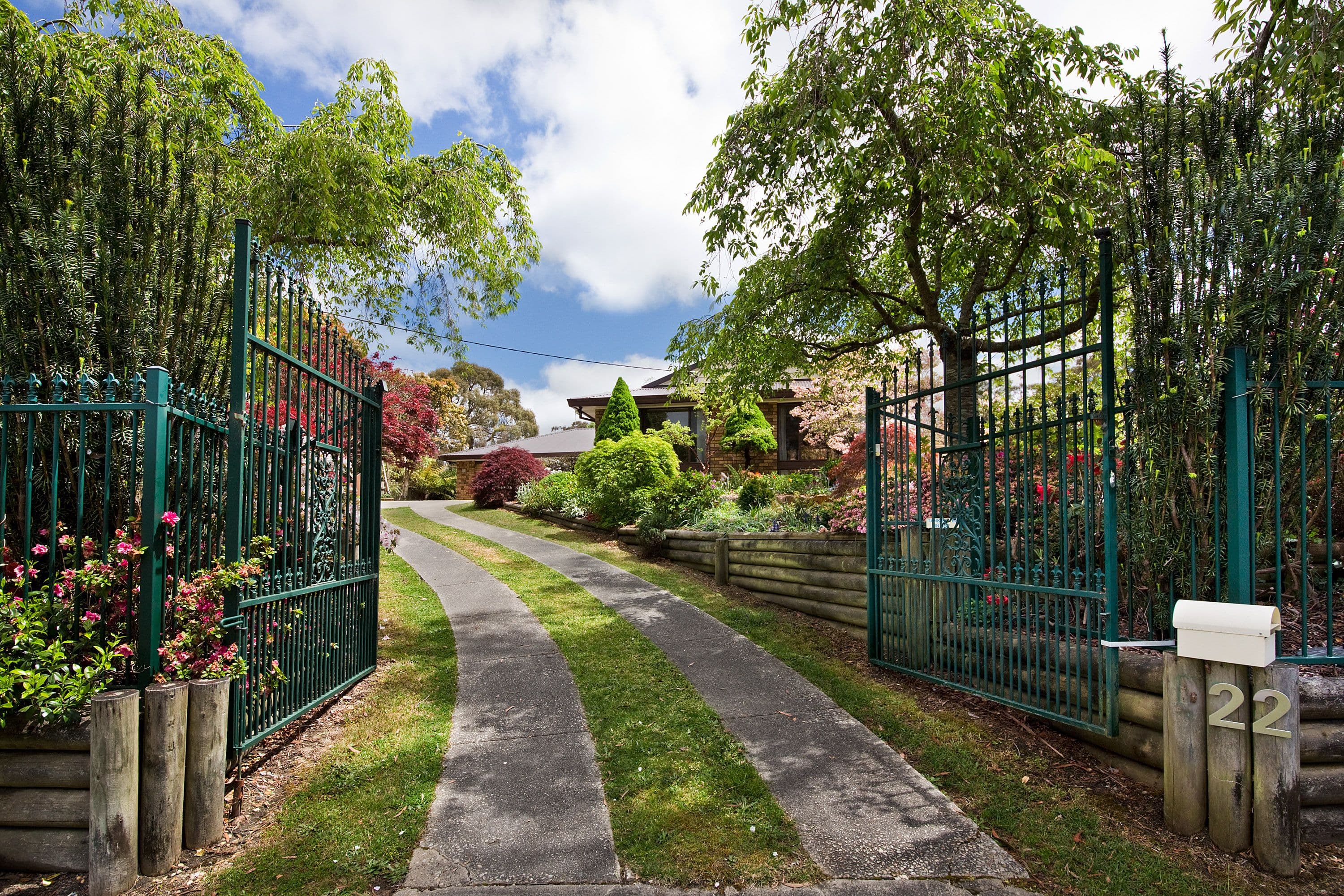 9 Wecoma Court, Craigmore - Image 1