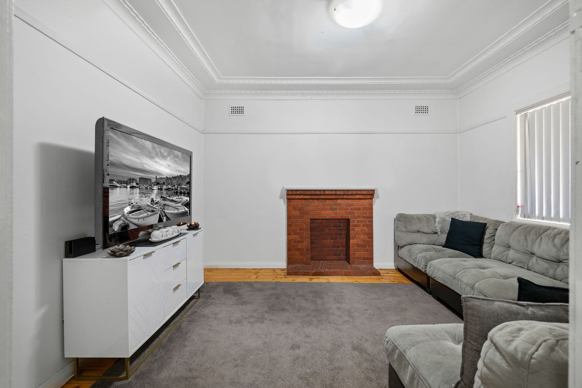 9 & 9A Sturt Street, Campbelltown NSW 2560, Campbelltown - Thumbnail 2