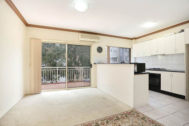 24-26 Fourth Avenue, BLACKTOWN NSW 2148, Blacktown - Thumbnail 5