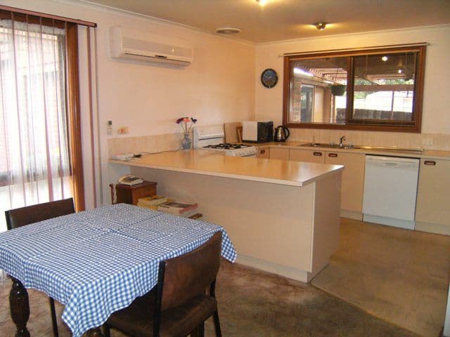 15 McComb Street, LILYDALE VIC 3140, Lilydale - Thumbnail 3