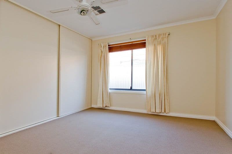 4 Lutana Crescent, Mitchell Park SA 5043, Mitchell Park - Thumbnail 5