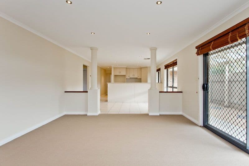 4 Lutana Crescent, Mitchell Park SA 5043, Mitchell Park - Thumbnail 6
