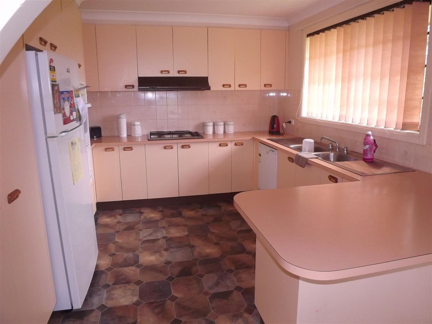 8 Monica Close, PARKES NSW 2870, Parkes - Thumbnail 5
