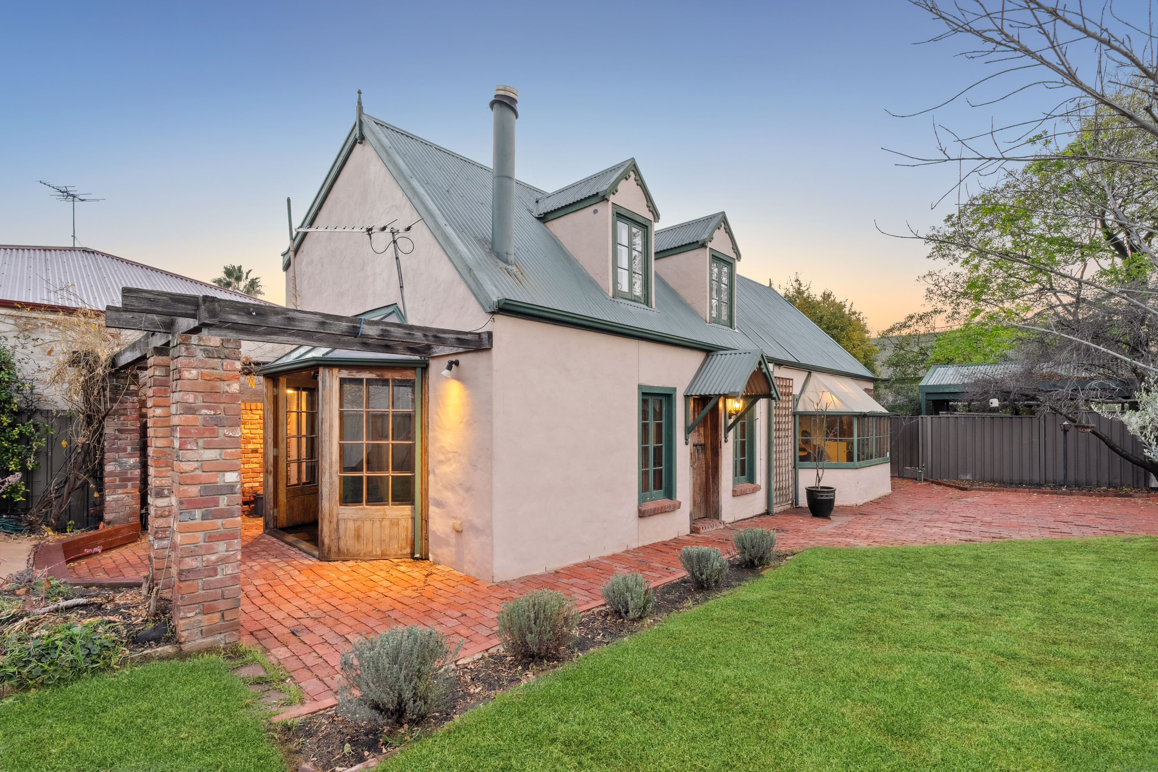 4 Taskers Lane, North Adelaide SA 5006, North Adelaide - Image 1