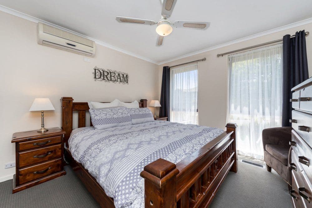 13 Rayner Close, Rowville VIC 3178, Rowville - Thumbnail 4
