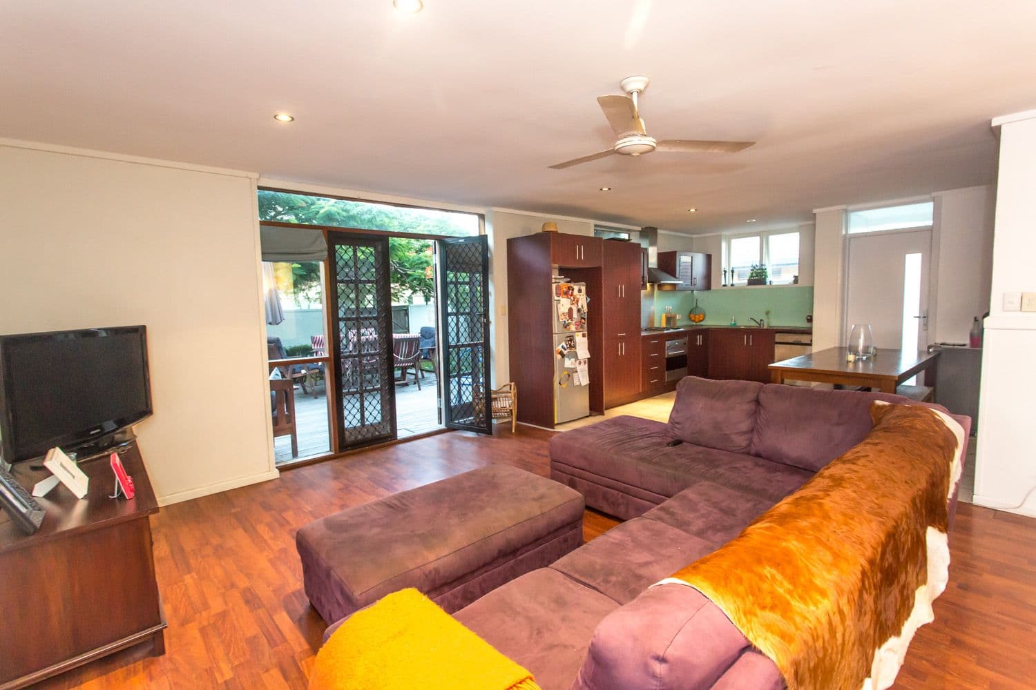 13 Tiwi Street, SORRENTO QLD 4217, Sorrento - Thumbnail 4